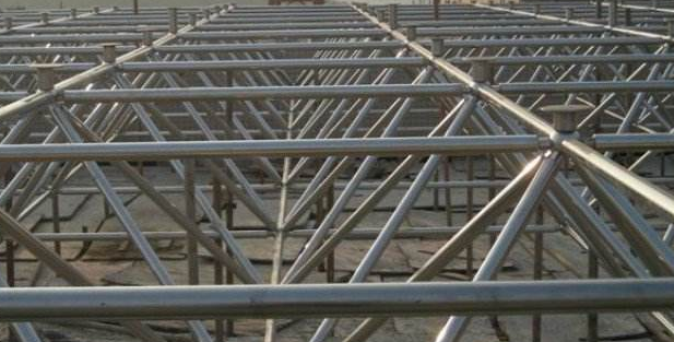 驻马店盘点螺栓球网架构件施工前的3方面考试事件